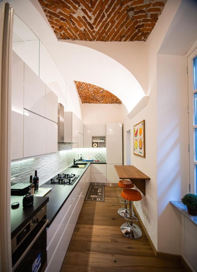 Casa Del Conte Massimiliano Roero Apartman Cuneo Kültér fotó