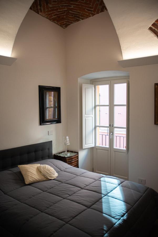Casa Del Conte Massimiliano Roero Apartman Cuneo Kültér fotó
