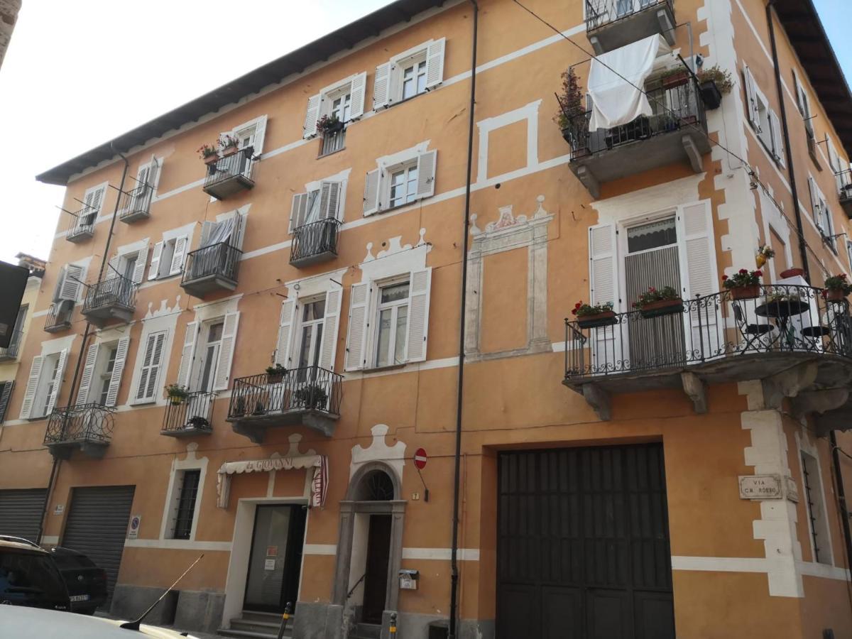 Casa Del Conte Massimiliano Roero Apartman Cuneo Kültér fotó
